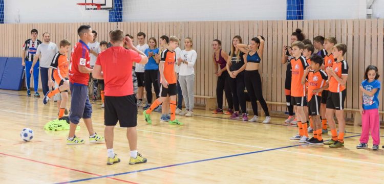 В спортивном комплексе 