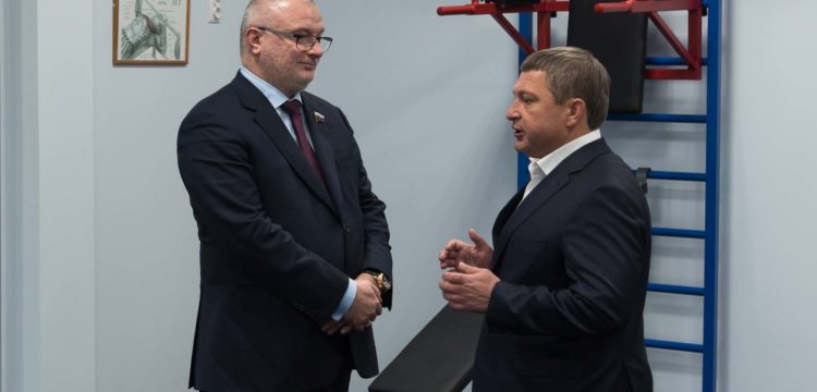 Сенатор Андрей Клишас посетил спорткомплекс «Тотем»