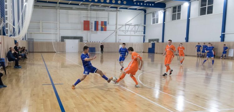 Футбольный матч в честь Дня сотрудника МВД