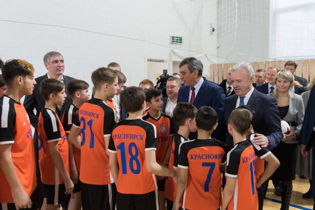 Полпред Президента России в СФО посетил спорткомплекс «Тотем»