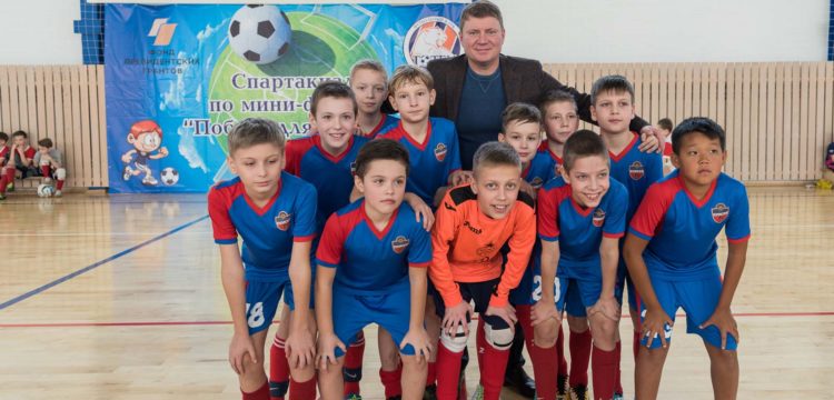Мэр Красноярска открыл спартакиаду по мини-футболу на призы ФК 