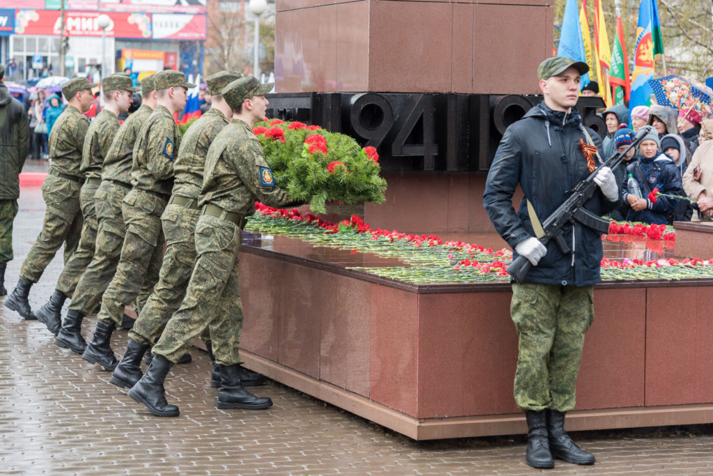 Красноярск отмечает праздник - 9 мая