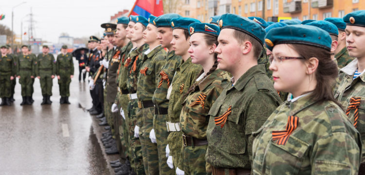 Красноярск отмечает праздник - 9 мая