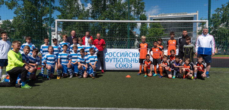 ФК «Тотем» провёл товарищеский матч с командой Санкт-Петербурга