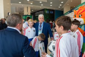 Александр Зорков встретился с юниорами ФК «Тотем»