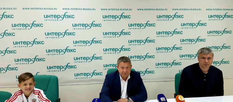Красноярский ФК «Тотем», являющийся коллективным послом чемпионата мира по футболу в России, начал сбор подписей в поддержку обращения к Президенту РФ, в котором Владимира Путина просят увековечить достижения национальной сборной по футболу. По инициативе прославленного клуба, предлагается в честь успехов российских футболистов на ЧМ-2018 выпустить монеты с изображениями героев нашей команды.