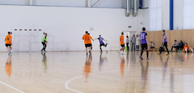 В ФСБ отметили свой праздник футбольным матчем