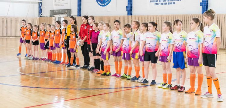 В Красноярске прошел Кубок по мини-футболу «8 марта» на призы ФК «Тотем»