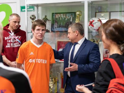 ФК «Тотем» провёл матч с делегацией FISU