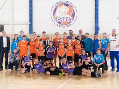 ФК «Тотем» провёл матч с делегацией FISU