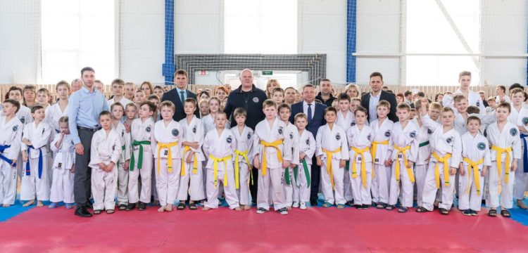 Спорт формирует в ребёнке всесторонне развитую личность