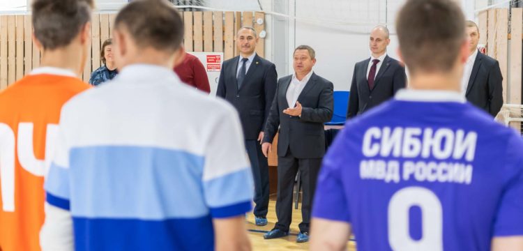 Матч ФК «Тотем» и команды СибЮИ МВД России, посвященный Дню полиции