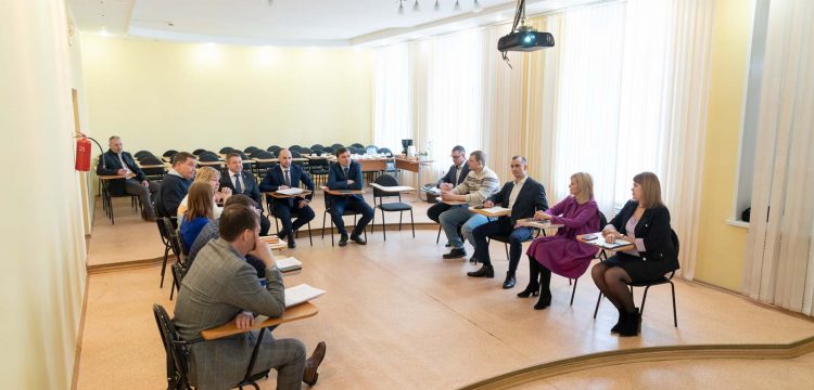 Министр спорта оценил спортивно-социальный кластер