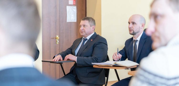Министр спорта оценил спортивно-социальный кластер