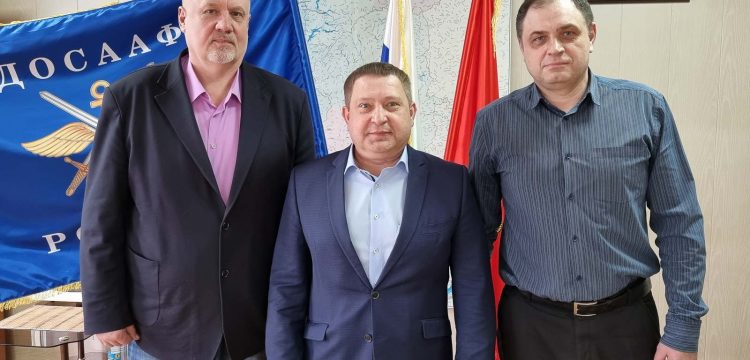 Работа ДОСААФ с молодежью нуждаетс