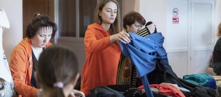 «Тотемка» помогает жителям Емельяново