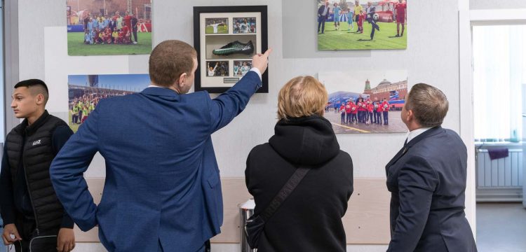 Актёр и режиссёр Антон Богданов посетил ФК «Тотем»