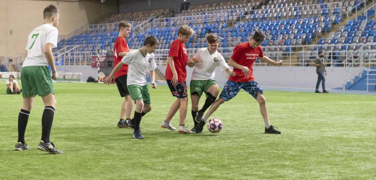 Детский спорт становится доступнее