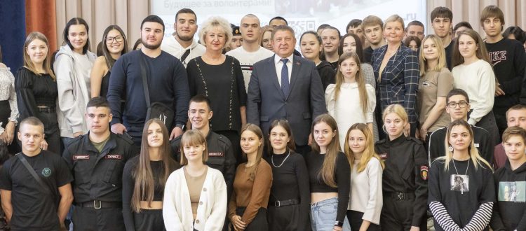 Будущие специалисты включаются в волонтерское движение