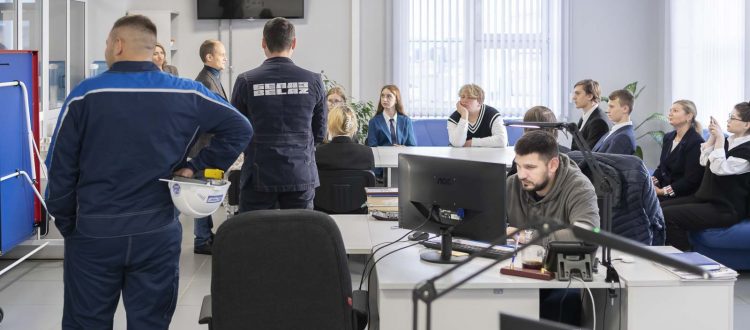 Молодежи нужны наставники в выборе профессии