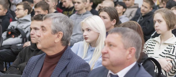 Волонтерский центр «Первые» привлекает студентов