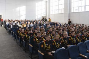 Культурно-спортивный центр для Кедрового