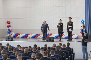 Культурно-спортивный центр для Кедрового