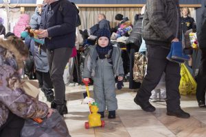Помощь семьям Дивногорска ко Дню Матери