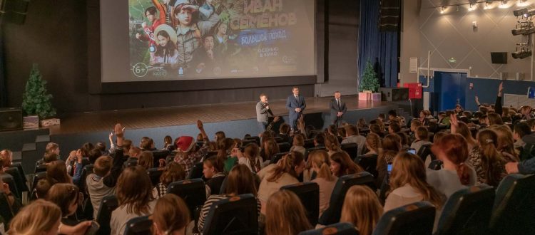 Звездный режиссер Антон Богданов откроет киношколу в Красноярске