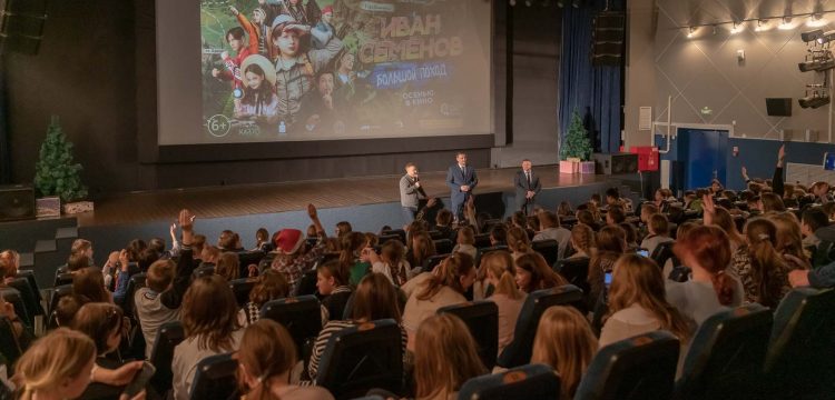 Звездный режиссер Антон Богданов откроет киношколу в Красноярске