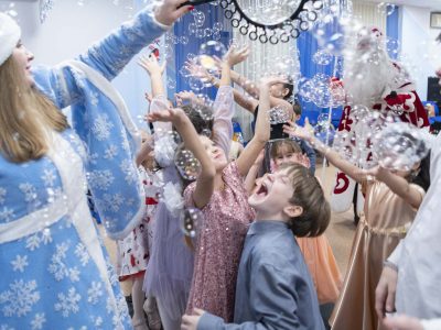«Елка волшебства» принесла праздник ребятам детских домов