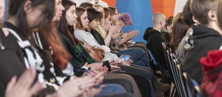 Студенты выбирают волонтерский центр «Первые»