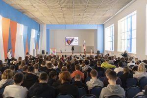 Студенты выбирают волонтерский центр «Первые»