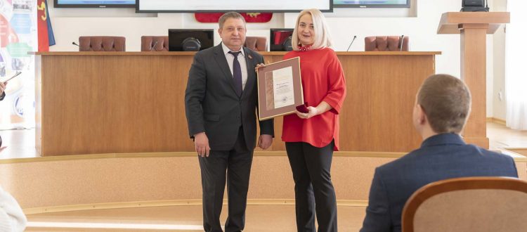 Чествование отличившихся преподавателей и студентов