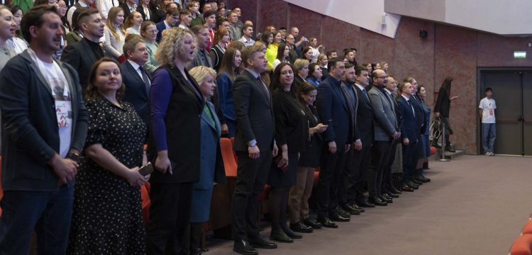 Молодежь со всего мира открывает Красноярск
