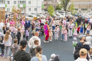 Яркие праздники для детей правобережья