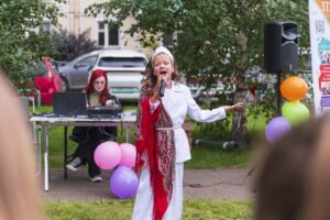 Яркие праздники для детей правобережья