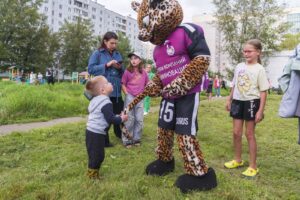 Яркие праздники для детей правобережья