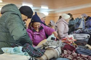 «Тотемка» оказала вещевую помощь жителям Манского района